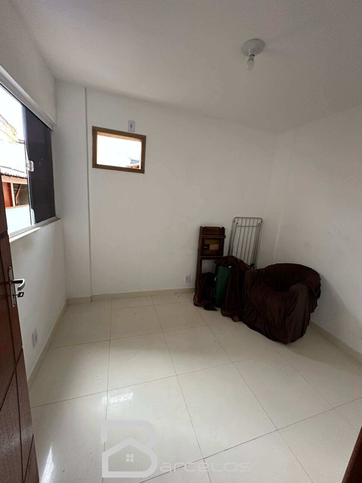 Apartamento à venda com 1 quarto - ,