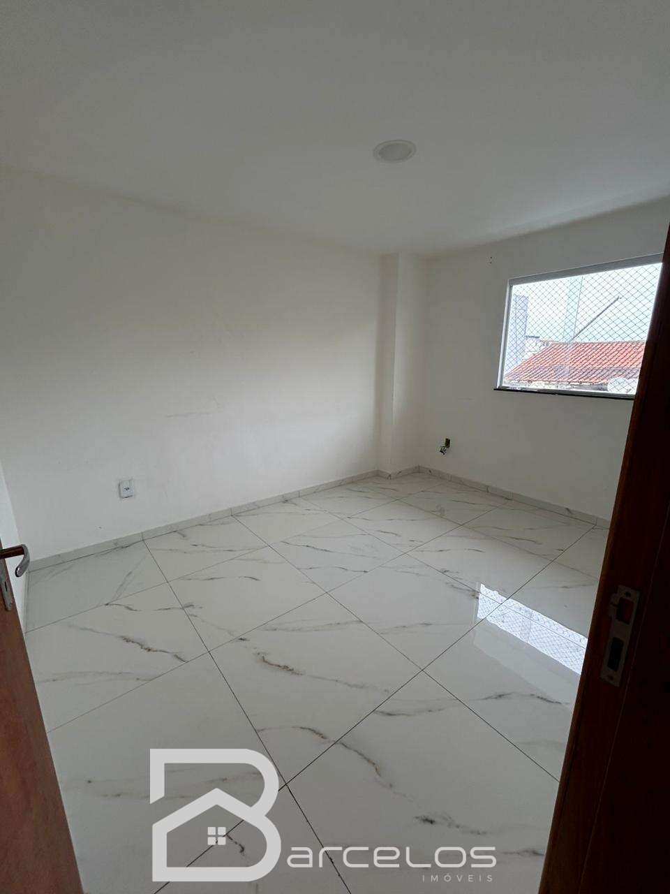 Apartamento à venda com 2 quartos - ,