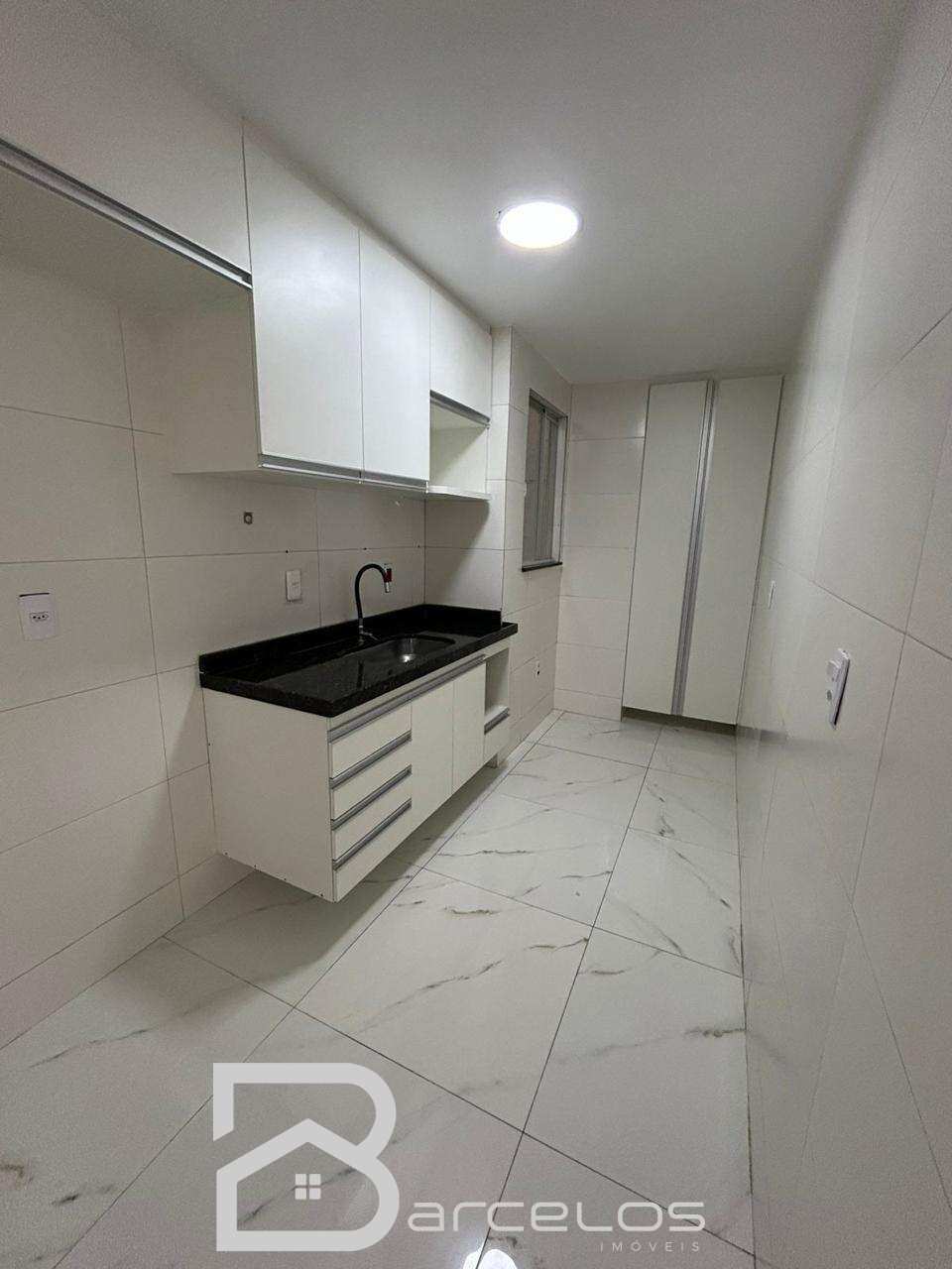  - Apartamento à venda, com 2 quartos