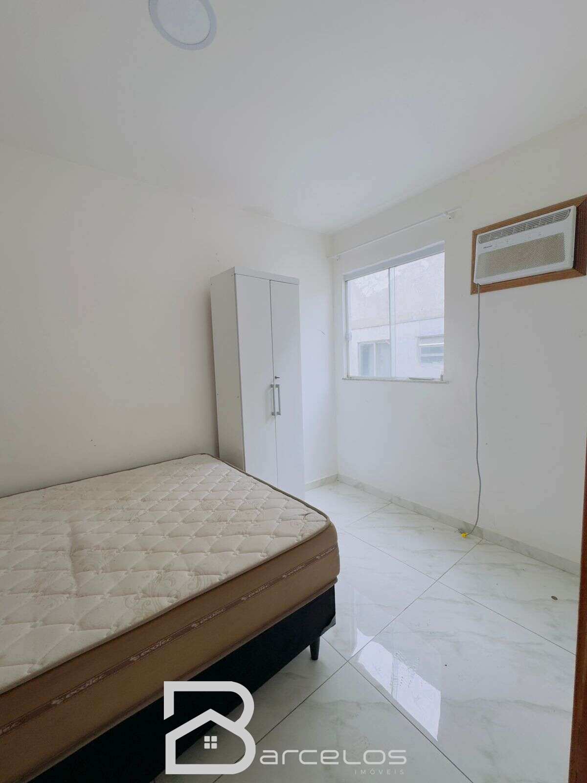 Apartamento para alugar com 1 quarto - ,